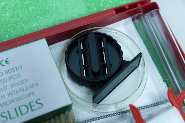 Мини-лаборатория для начальной школы "Биология"