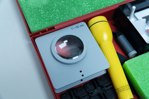 Мини-лаборатория для начальной школы "Оптика"