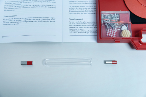 Мини-лаборатория для начальной школы "Магнетизм"